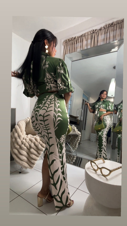 TROPICAL GLAM